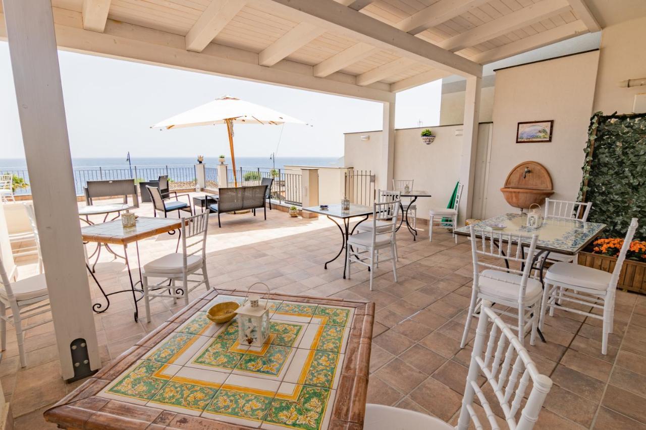 نيتسا دي سيشيليا B&B Ottocento Sul Mare المظهر الخارجي الصورة