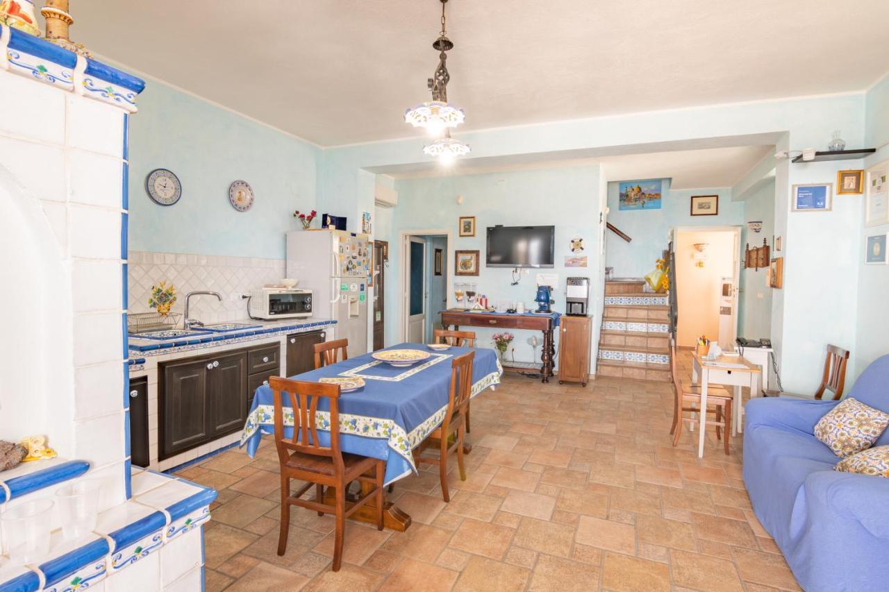 نيتسا دي سيشيليا B&B Ottocento Sul Mare المظهر الخارجي الصورة