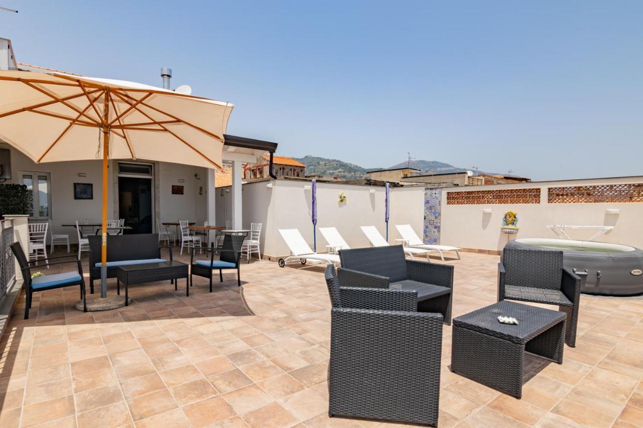نيتسا دي سيشيليا B&B Ottocento Sul Mare المظهر الخارجي الصورة