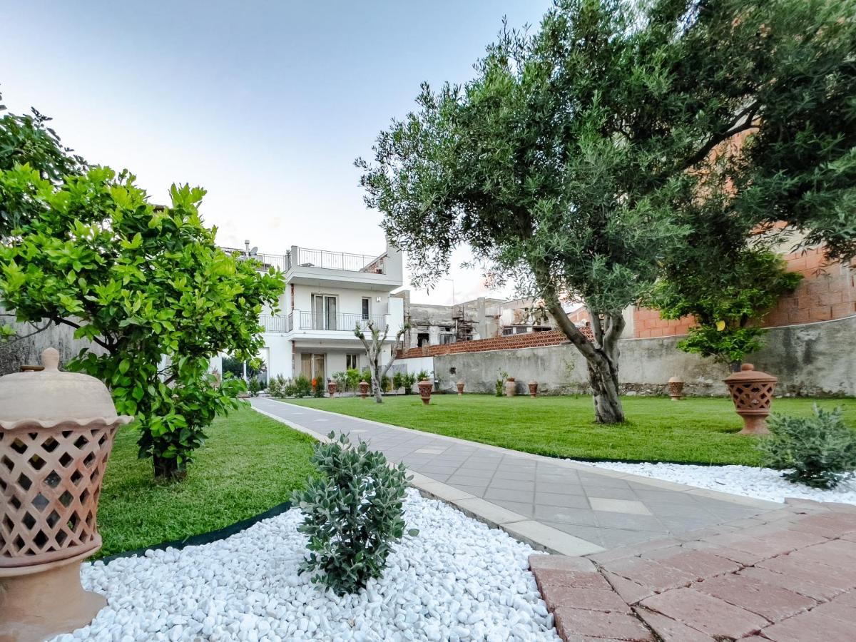 نيتسا دي سيشيليا B&B Ottocento Sul Mare المظهر الخارجي الصورة